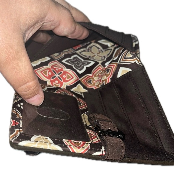 Vera Bradley Colorful Quilted Patterned Cream & Brown Wallet - Picture 7 of 11